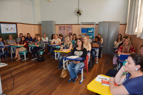Capacitação continuada reúne professores da rede municipal