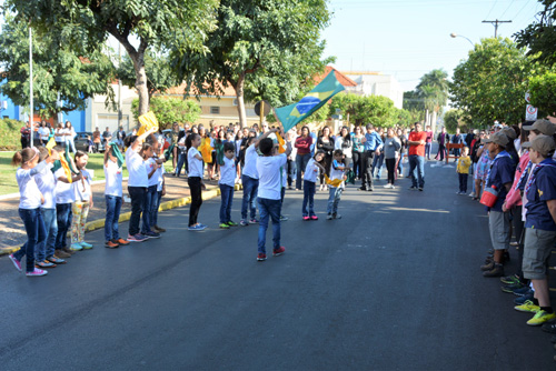 Ato cívico celebra Dia da Independência no Paço Municipal