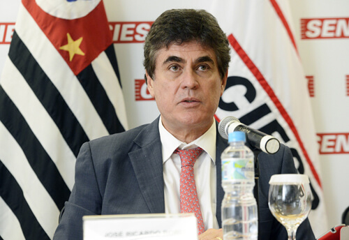 Emprego industrial na região fica estável em agosto