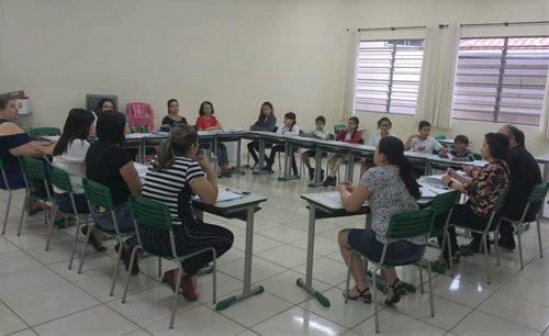 Escola Ângela Fortunato realiza conselho de classe participativo