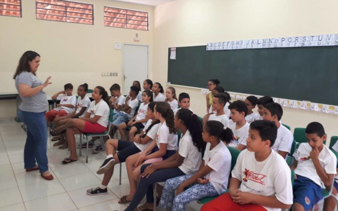 Escola Ângela Fortunato promove bate-papo sobre bullying