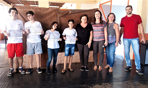 Escola Eurico entrega certificados da OBA
