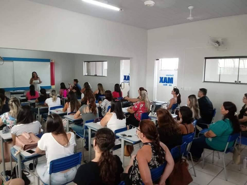 Escolas municipais e particulares voltam às aulas segunda-feira; estaduais na sexta