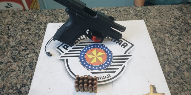 Ibitinga: Guarda municipal é preso por porte ilegal de arma perto do fórum
