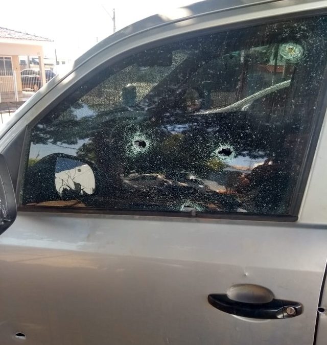 Arealva: Motorista escapa com vida após ter carro atingido por 27 tiros em rodovia