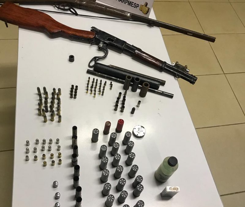 Força Tática apreende armas e munição em Pederneiras