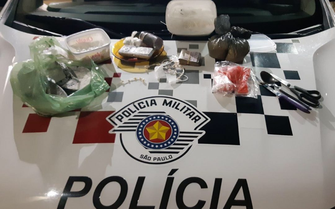 Bariri: PM prende homem de 22 anos por tráfico de drogas