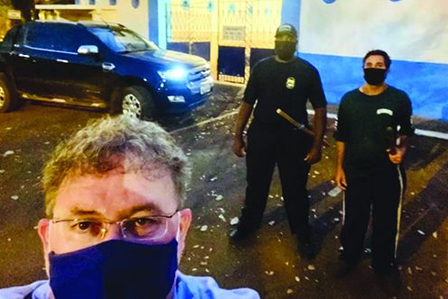 Prefeitura instala segurança privada no cemitério