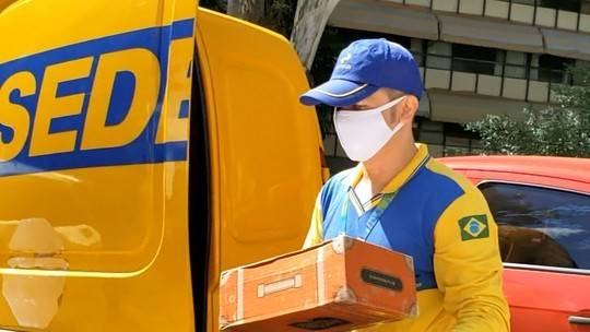 Funcionários dos Correios entram em greve em todo o país
