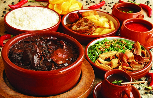 Paróquia Central realiza amanhã entrega de feijoada