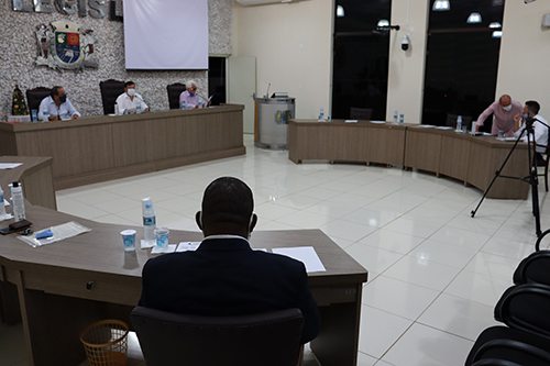 Vereadores aprovam previsão de R$ 106 milhões para 2021