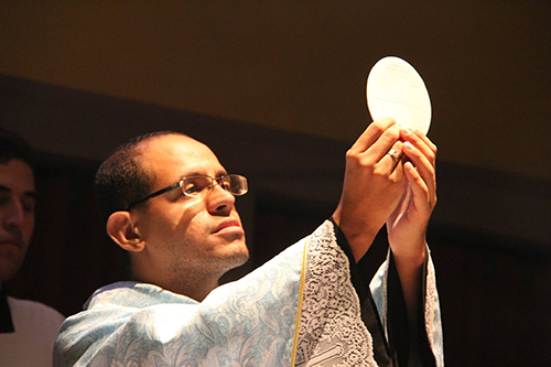 Dia de São Sebastião de Itaju tem sinos, bolo, missas, frango e fogazza