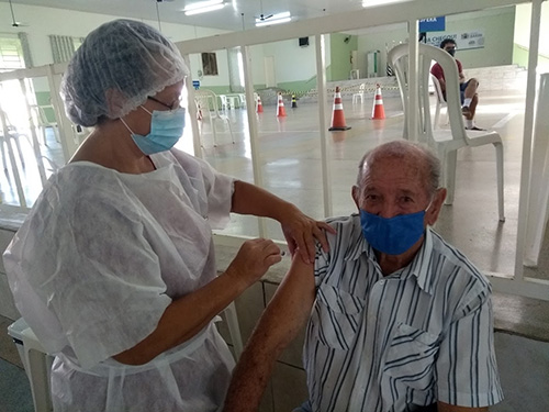 Bariri já vacina idosos a partir de 85 anos contra a Covid