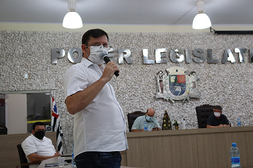 Vereadores se posicionam contra projeto que amplia comércio e serviços como essenciais