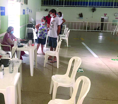 Bariri começa a vacinar idosos acima de 72 anos