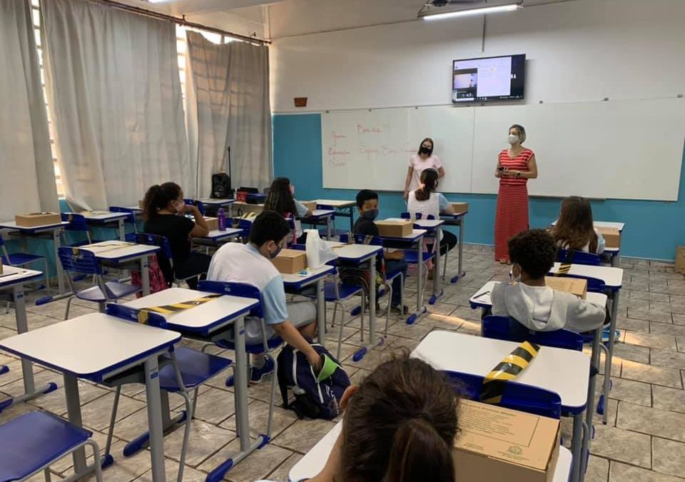 Cerca de 70% dos alunos da Escola Ephigênia retornam às aulas presenciais