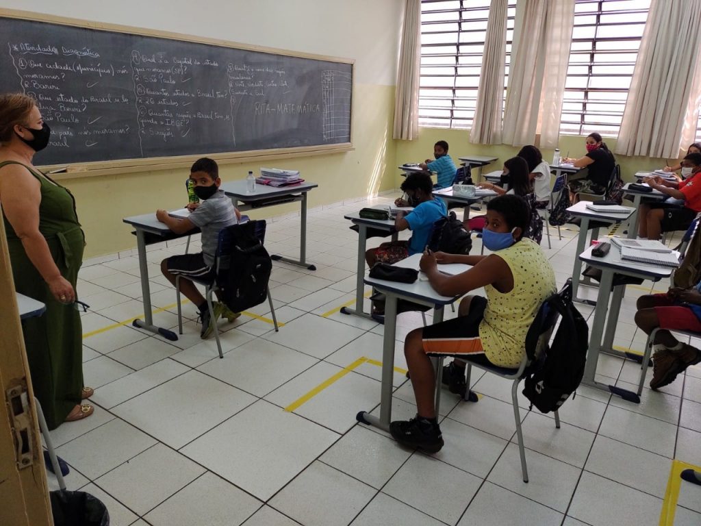 Escolas Da Rede Municipal Retomam Aulas Presenciais Jornal Candeia