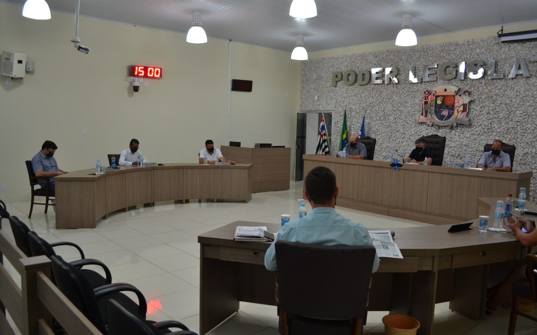 Vereadores aprovam cinco projetos do Legislativo