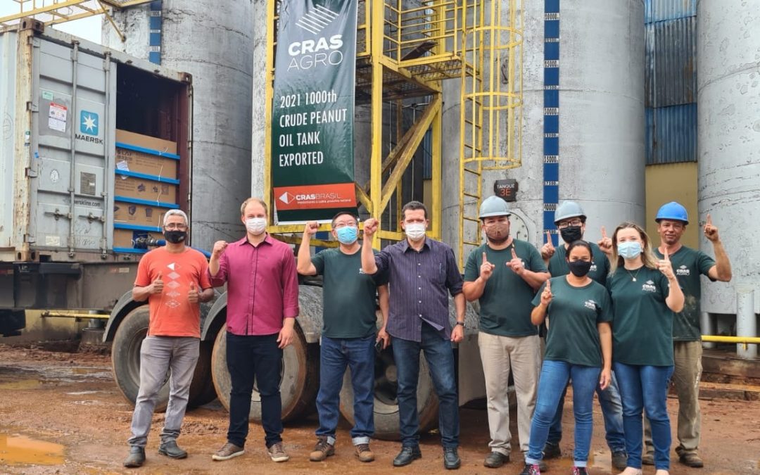 Empresa comemora carregamento de 1.000 containers com óleo de amendoim na unidade de Itaju