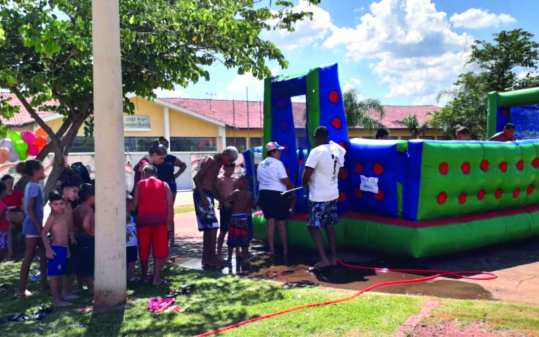 Bairro do Livramento recebe projeto Férias na Praça