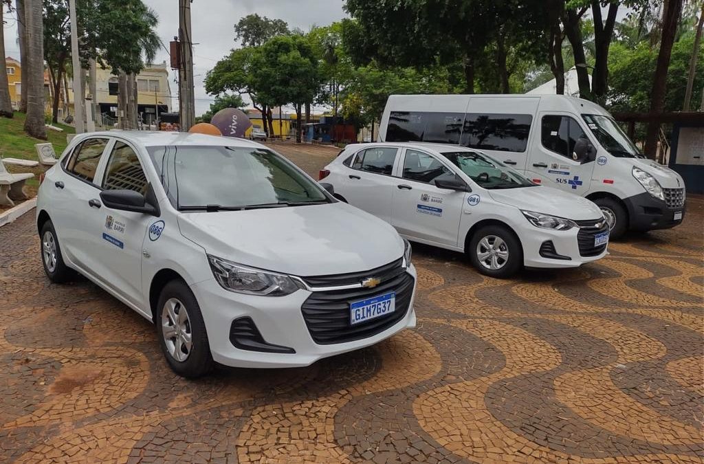 Bariri adquire três veículos para a Saúde