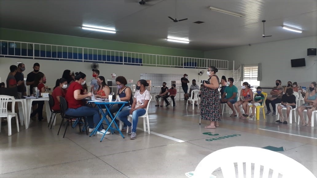Mutirão de vacinação imuniza 230 pessoas em Bariri