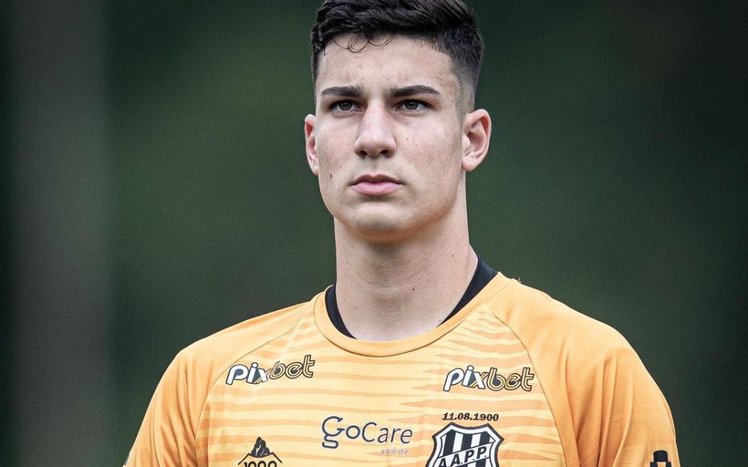 Vinicius Andreoli assina contrato com a Ponte Preta