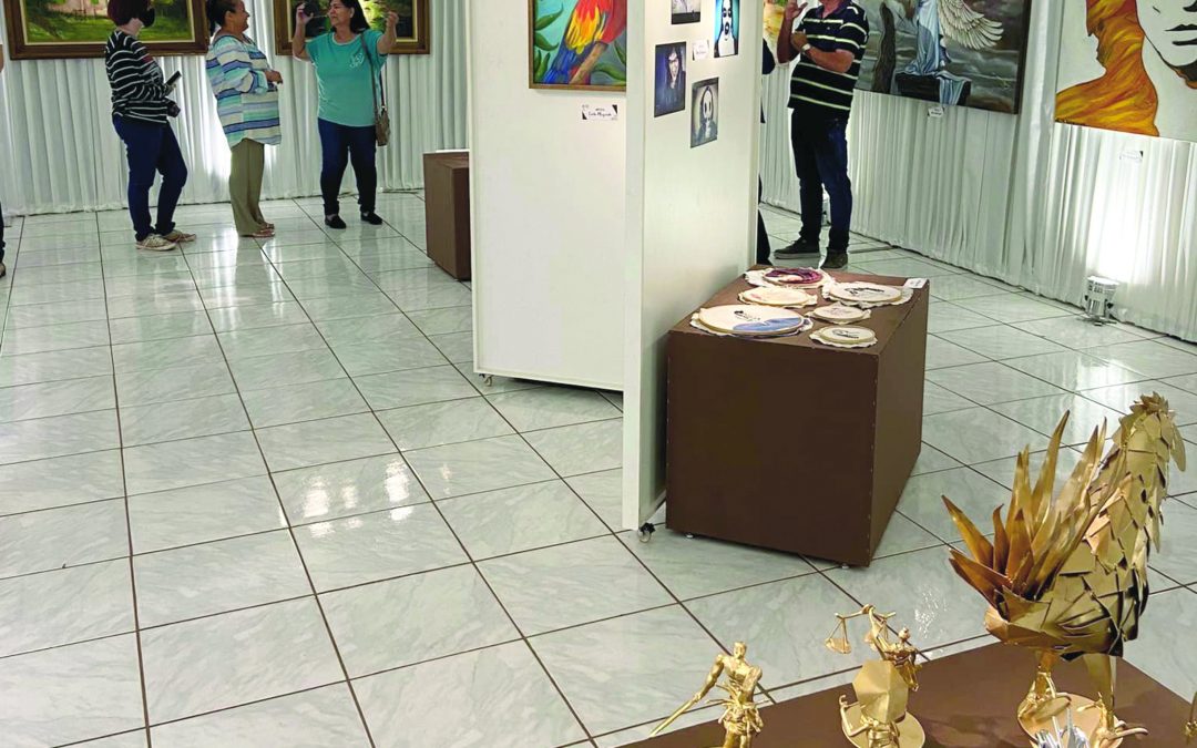 Artista locais expõem em evento cultural no Mário Fava