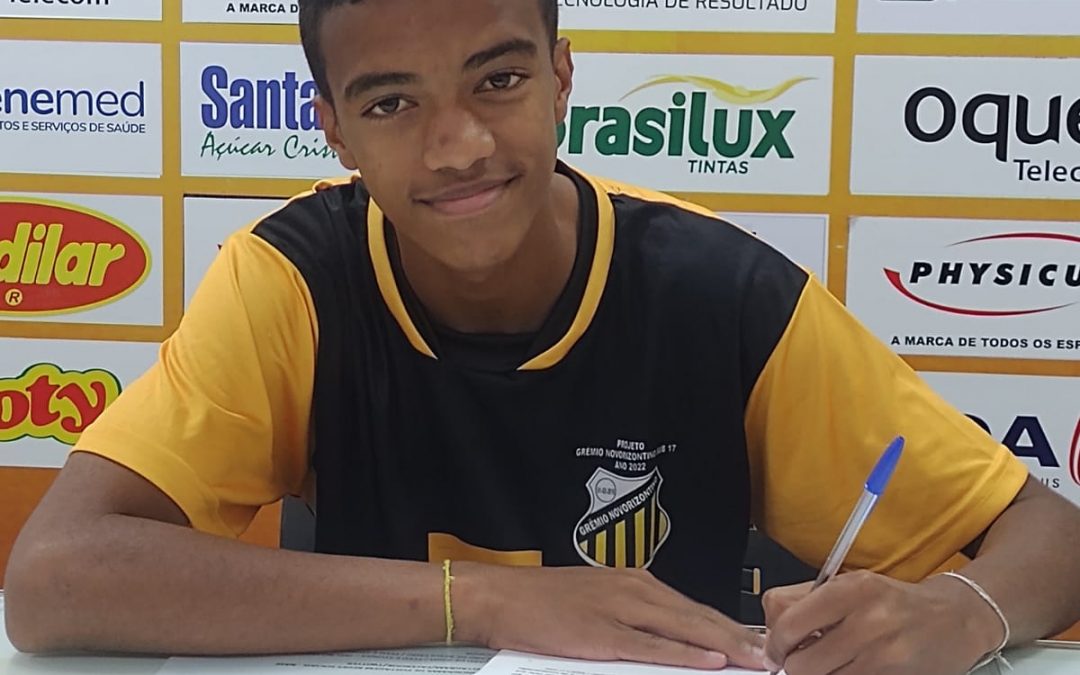 Ronaldo Venerando assina contrato com o Novorizontino