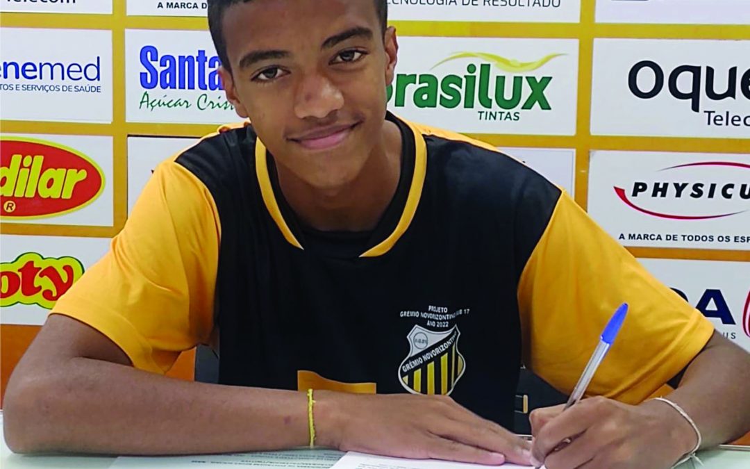 Ronaldo Venerando assina contrato com o Novorizontino