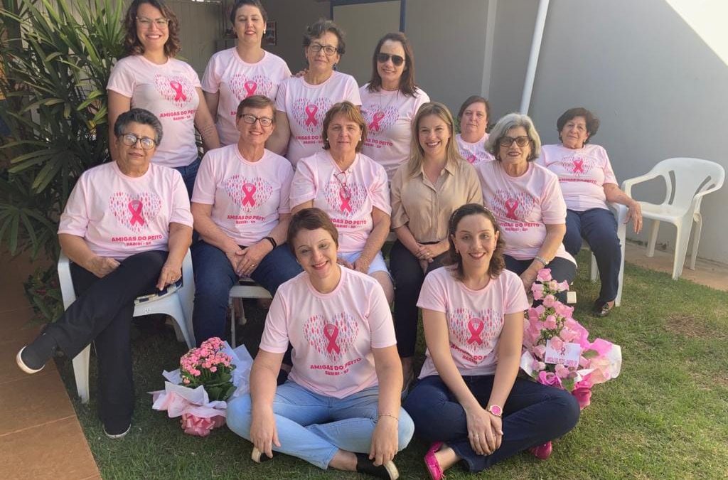 Grupo “Amigas do Peito” dá apoio a portadoras de câncer de mama