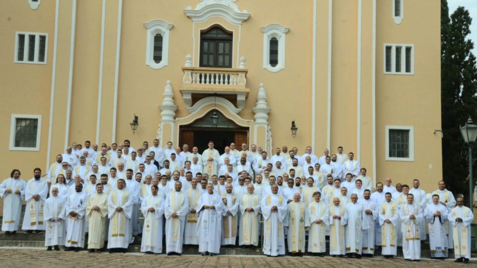 Diocese de São Carlos realiza reunião geral do clero