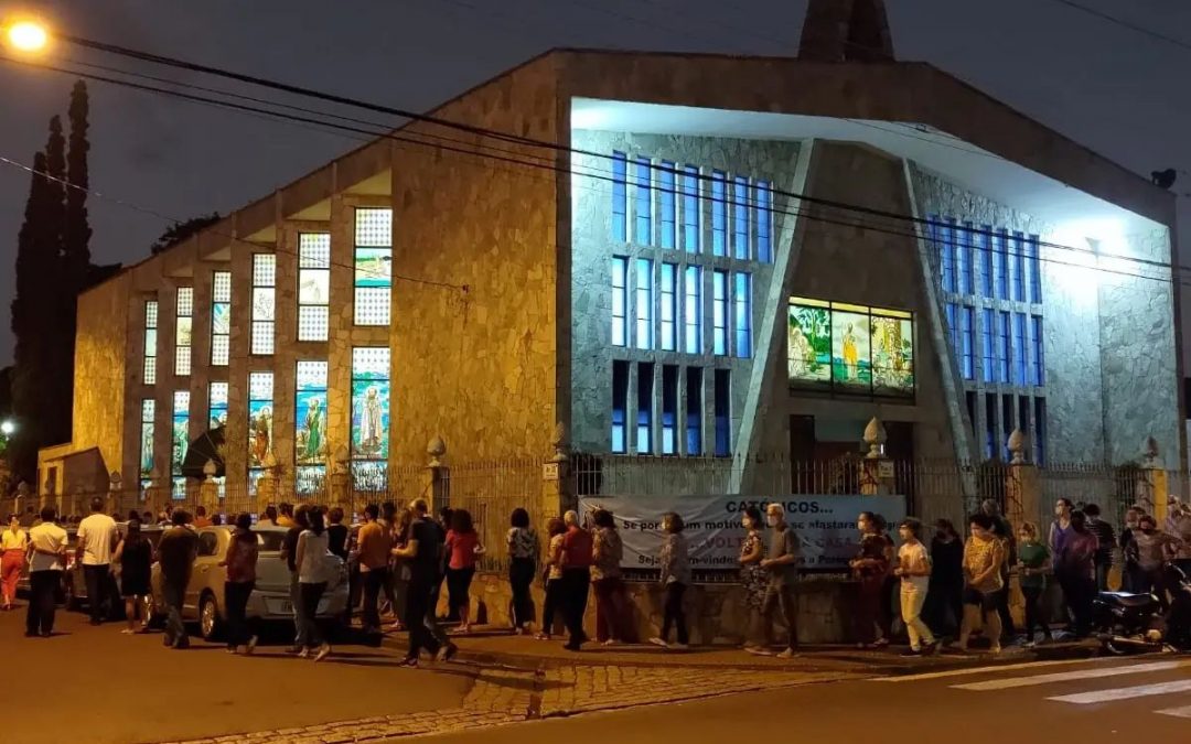 Igreja Matriz de Bariri tem prédio semelhante em Rio Claro