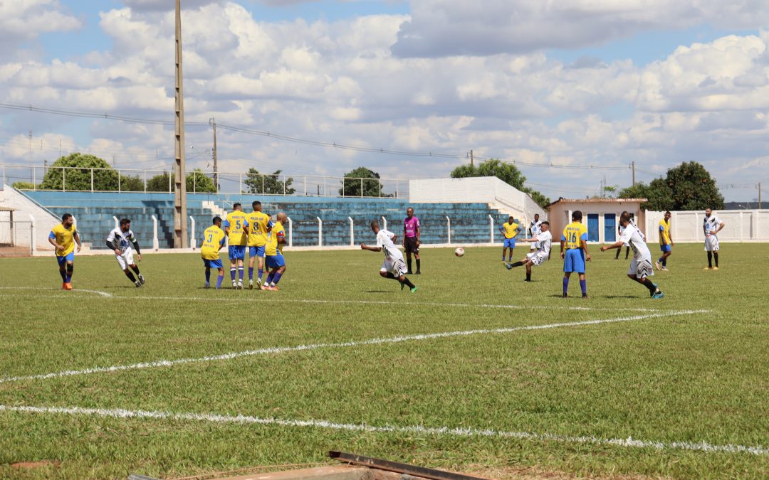 Campeonato Municipal no Faridão começa com muitos gols