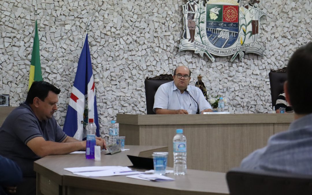 Vereadores questionam suposta falta de lisura em licitações