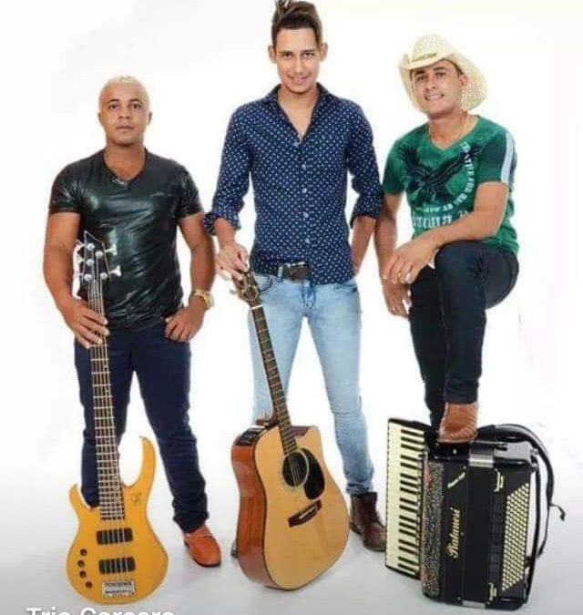 Trio Carcará se apresenta hoje em O Barracão