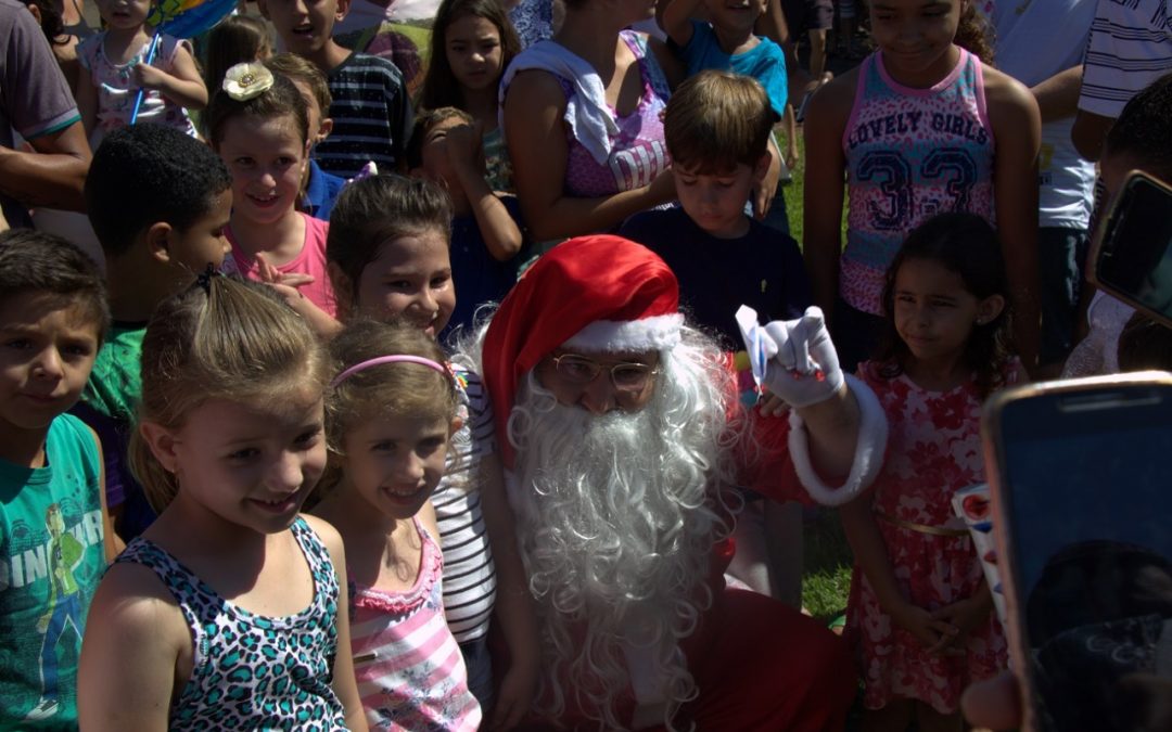 Em clima natalino, Boraceia recebe o Papai Noel neste sábado