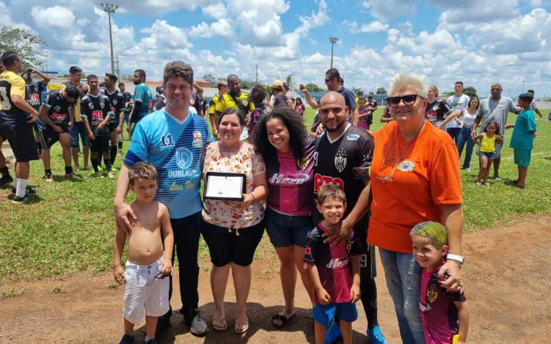 Livramento goleia e fatura título no Faridão