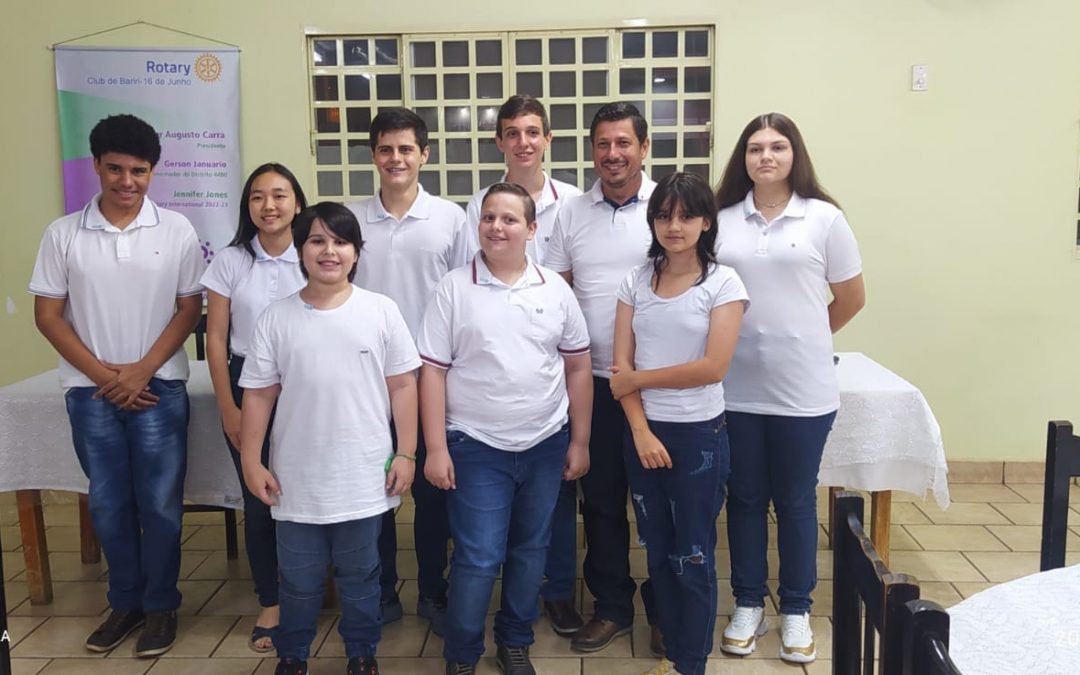 Rotary reúne jovens para o voluntariado