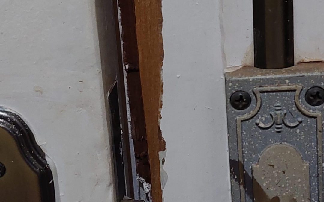 Ladrão invade casa do padre Ériko