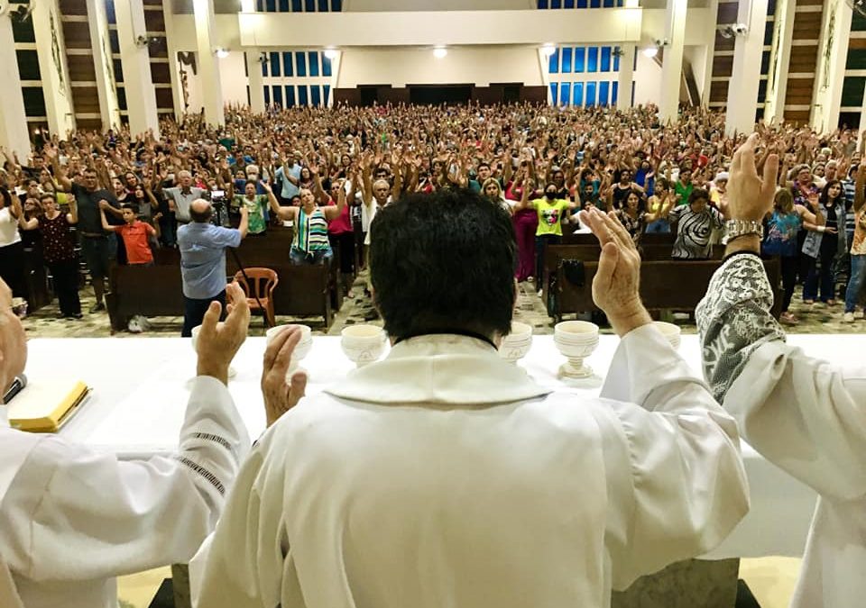 Padre José Antonio volta a celebrar Missa das Bênçãos em Bariri