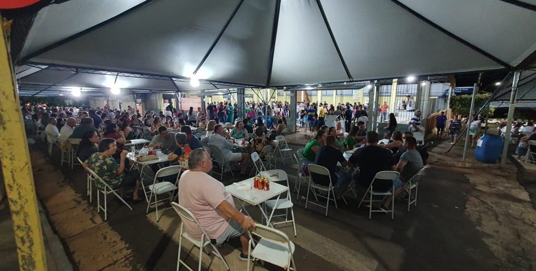 Atrações musicais agitam final de semana de festa em Itaju