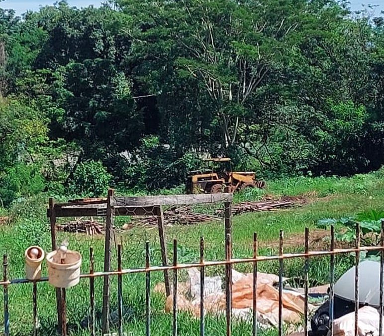 Bariri: Polícia Civil apreende pá carregadeira que era usada em transbordo