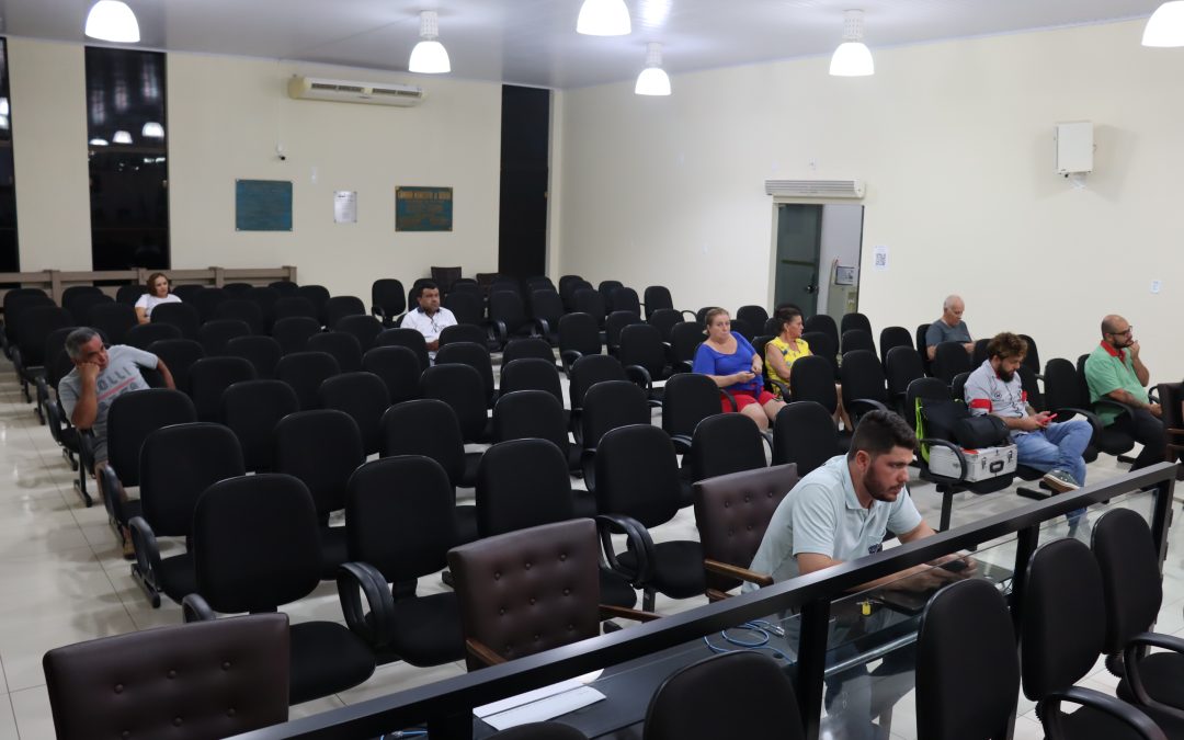 Câmara reduz de dez para um novo emprego de agente administrativo