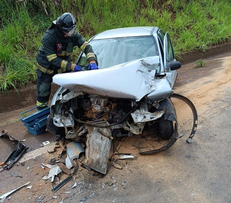Idosa sobrevive a acidente, mas morre a caminho de hospital