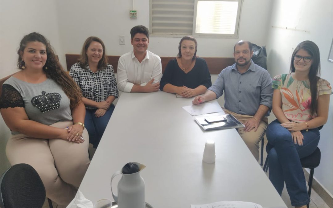 Assembleia garante vale de R$ 300 aos trabalhadores da Santa Casa