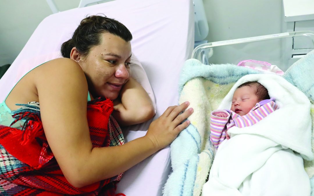 Às vésperas do Dia das Mães, mulheres conhecem a magia da maternidade