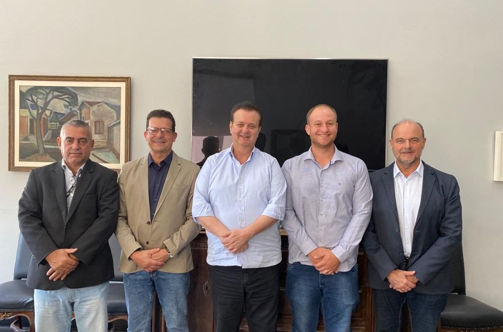 Prefeito Jerri participa de audiência com o secretário Gilberto Kassab
