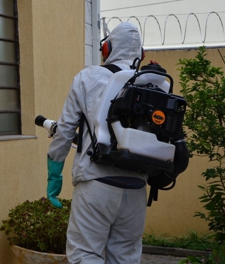 Bariri inicia nebulização em domicílio contra a dengue