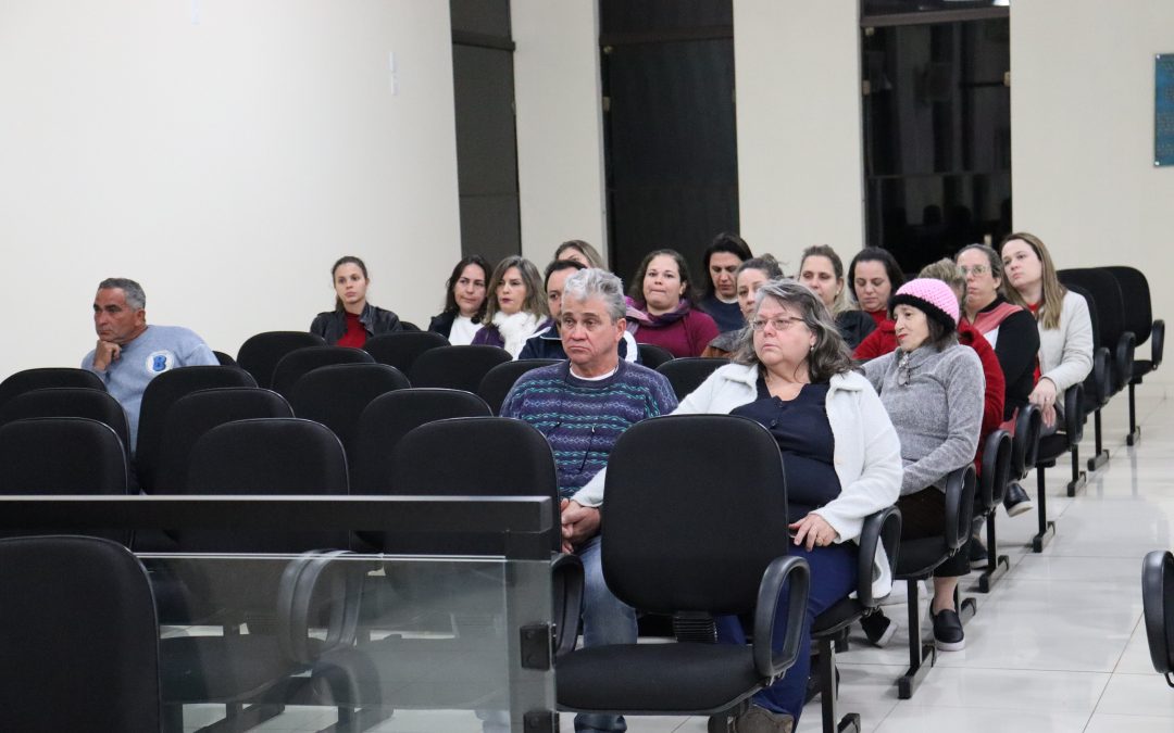 Piso da enfermagem: prefeitura, sindicato e servidores se reúnem quarta-feira
